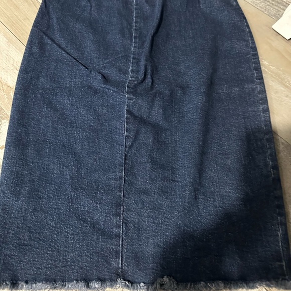 Madewell Raw Hem Denim Midi Skirt Size 25 Faux Wrap Zip Up - Picture 8 of 11